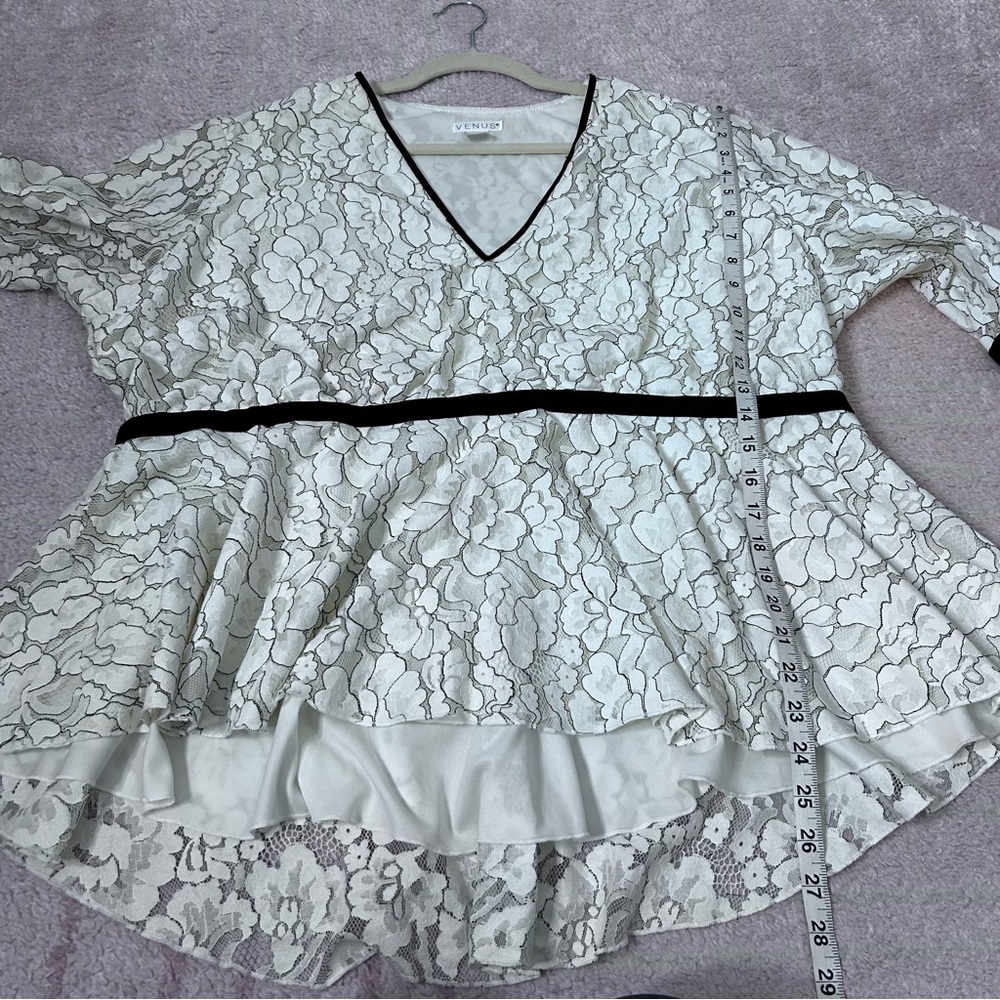 VENUS Ivory Floral Lace Blouse Velvet Trim High Low Bell Sleeves Size 20 Boho - Picture 8 of 16